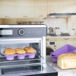 Hygiplas Flexible Silicone Six Hole Purple Muffin Pan - Image 5