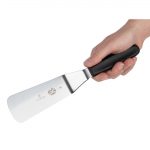 Victorinox Swiss Classic Spatula Shaped Offset Spreading Knife 16cm - Image 5