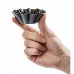 Matfer Bourgeat Non-Stick Mini Brioche Tin 75mm (12 Pack) - Image 2