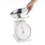 Vogue Heavy Duty Kitchen Scale 10kg - Image 3