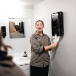 Tork Xpress Extra Soft Multifold Hand Towels White H2 (21 Pack) - Image 5