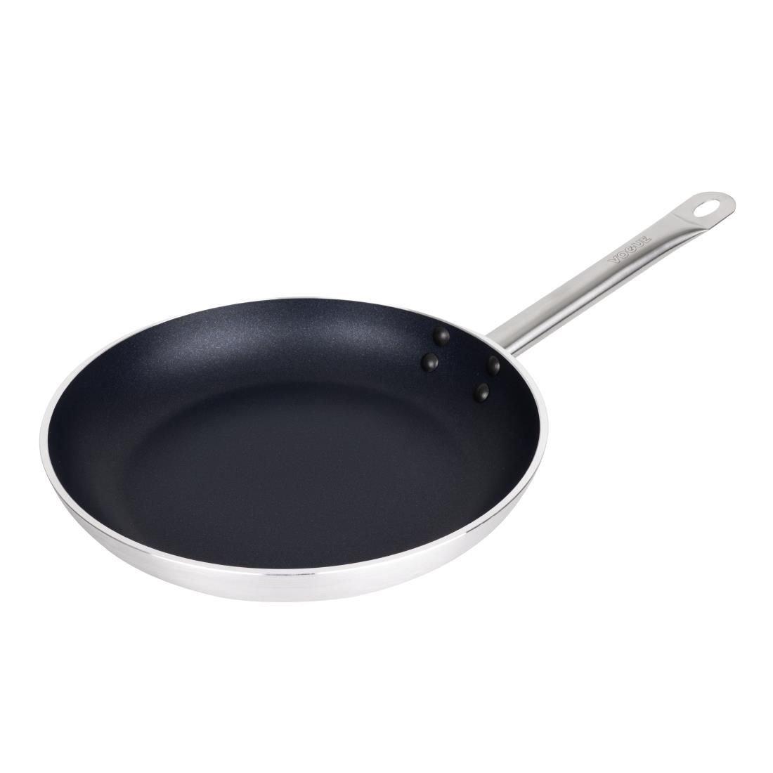 fb692_upd25-4650.jpg Vogue Aluminium Non-Stick Teflon Platinum Plus Frying Pan 32cm - Image 1