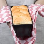 Vogue Non-Stick Loaf Tin 250mm - Image 7