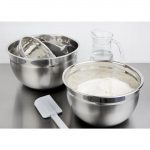 Vogue Stainless Steel Mixing Bowl with Silicone Base 5Ltr - Image 5