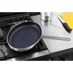 Vogue Aluminium Non-stick Teflon Platinum Plus Oval Frying Pan 40cm - Image 7