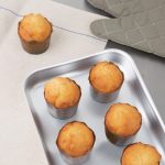 Vogue Aluminium Bakewell Pan 320x215mm - Image 6