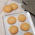 Vogue Aluminium Baking Tray 370x265mm - Image 6